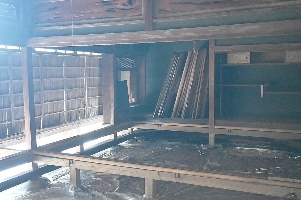 クラブハウス　リフォーム中（　サロン　ミーティングルーム）①